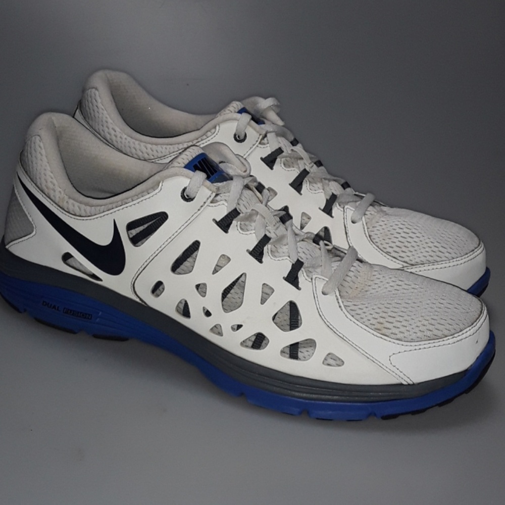 Nike Dual Fusion